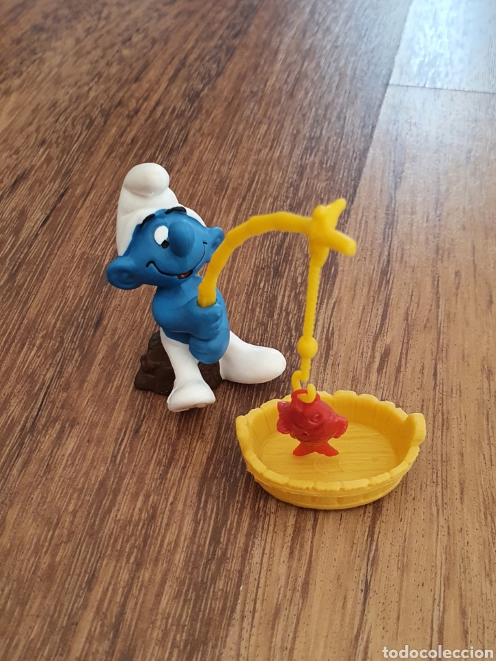 Figuras de goma y PVC: Pitufo pescando schleich - Foto 1