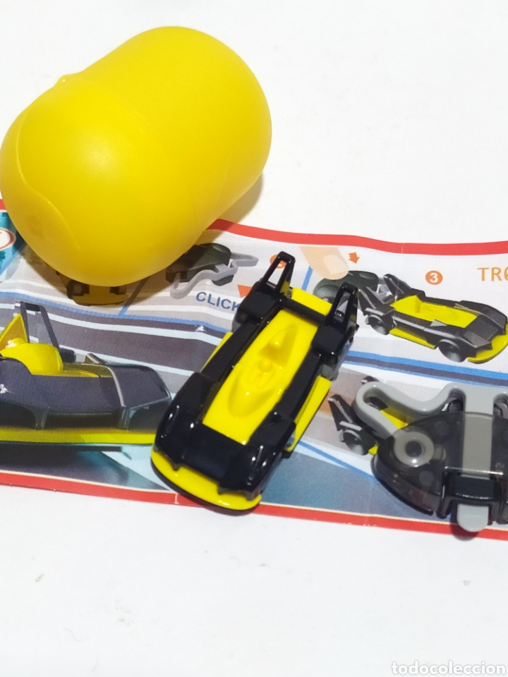 Figuras de Goma Kinder: Figura PVC. kinder.TR08.Coche.A&ntilde;os 2000