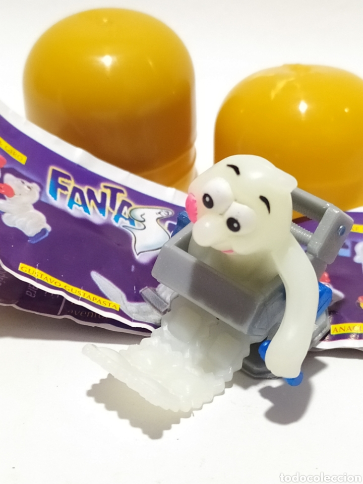 Figuras de Goma Kinder: Figuras Pvc. Kinder.A&ntilde;o 2002.Los fantasmas en el Super. Gustavo Gustapasto