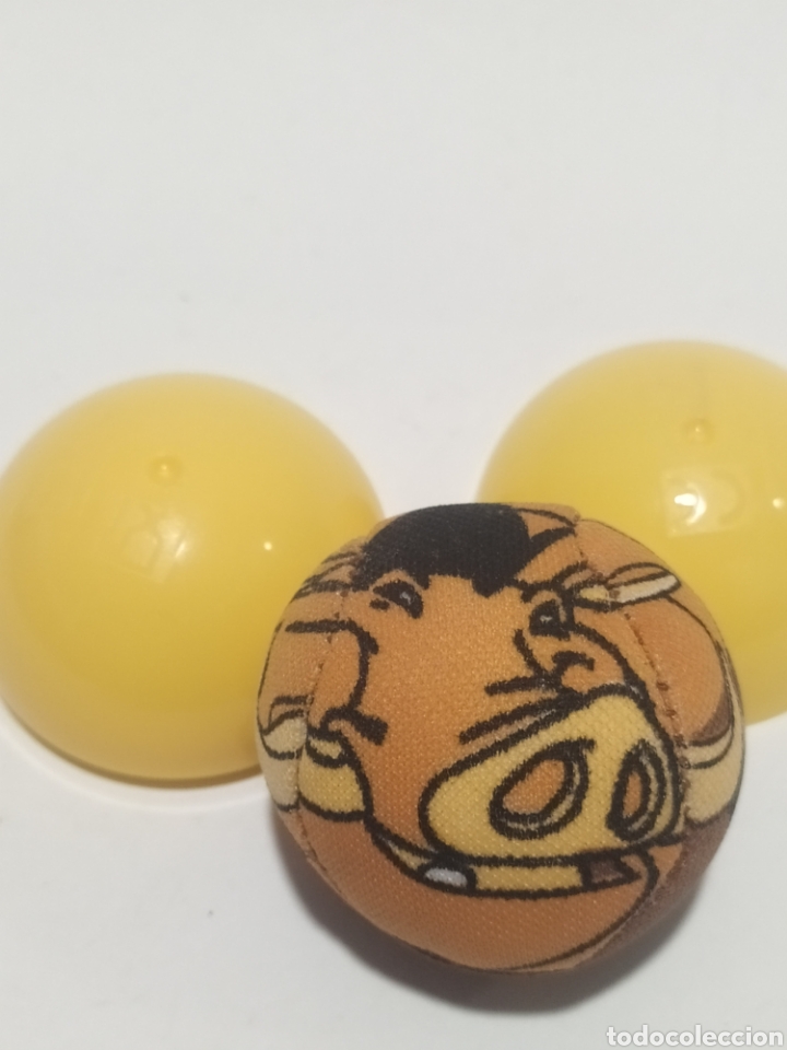 Figuras de Goma y PVC: Pelota del rey Le&oacute;n. Nestle. A&ntilde;os 90.