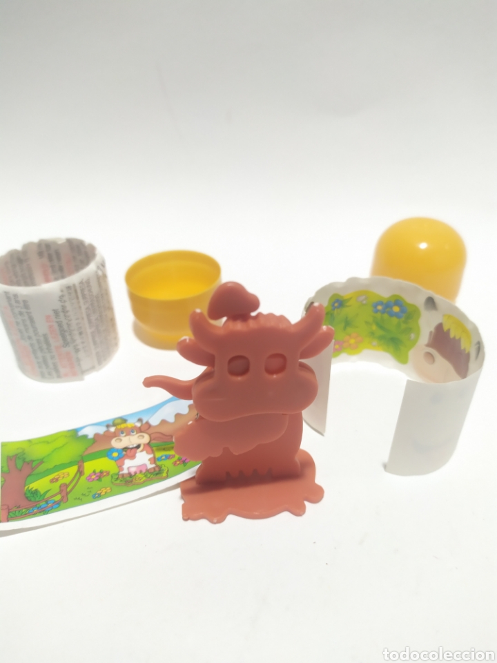 Figurines en Caoutchouc et PVC: Figuras PVC. Kinder. K02. N33. Vaca. A&ntilde;o 2002