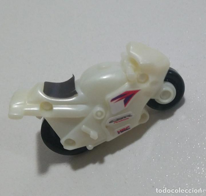 Kinder Figures: moto kinder escala miniatura vehiculo motorbike