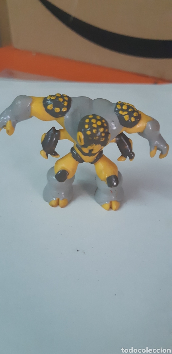 Figuras de goma y PVC: Gormiti - Foto 1