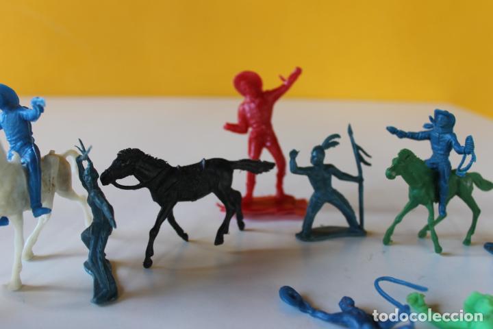 Figuras de goma y PVC: LOTE VAQUEROS, INDIOS Y CABALLOS, COMANSI JECSAN - Foto 4