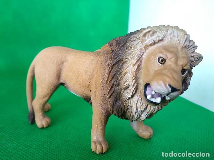Figuras de goma y PVC: Leon schleich 14 rugiendo - Foto 1