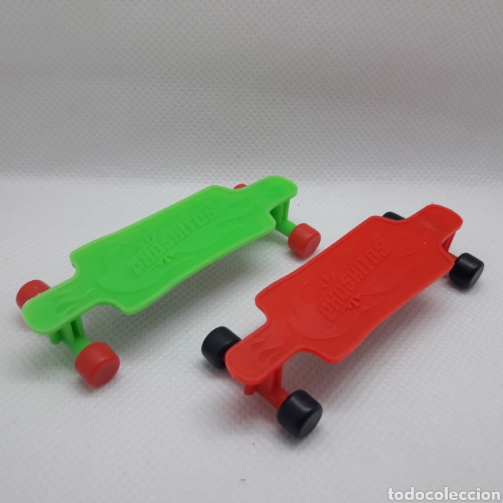 Figuras de Goma y PVC: 2 monopatines de Phoskitos