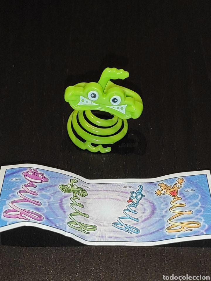 Kinder Figures: kINDER FERRERO 203A figura muelle espiral Europa 2001 1 fig + 1 bpz