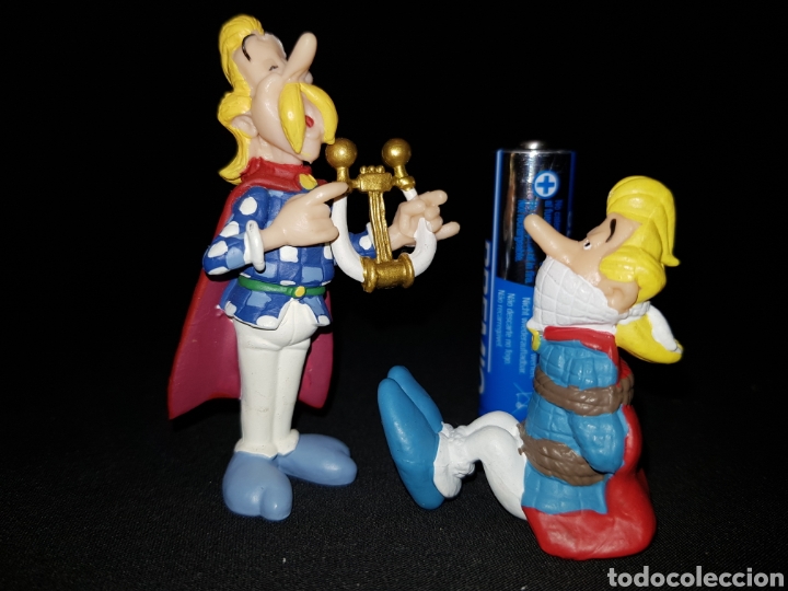 Figuras de Goma y PVC: Figura Asuranceturix (Ast&eacute;rix y Ob&eacute;lix) Plastoy 1997 (sentado) y 2003 (de pie)