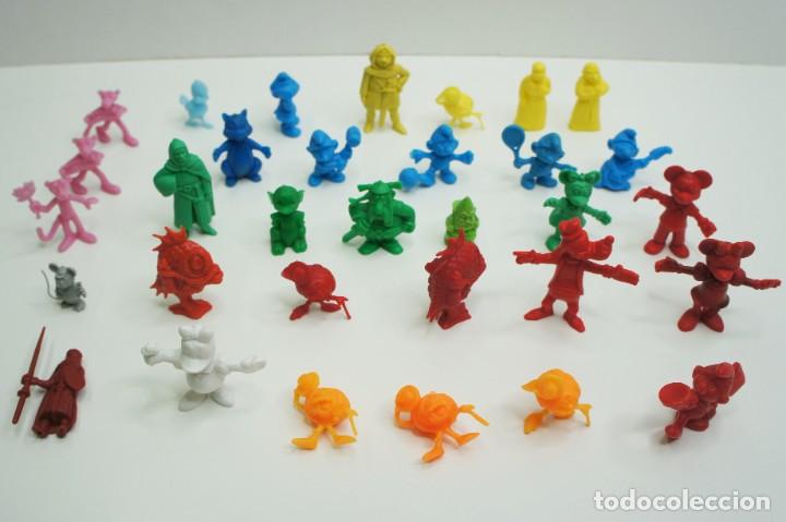 Figuras de goma y PVC: LOTE DE 32 FIGURAS VARIAS DUNKIN . - Foto 1