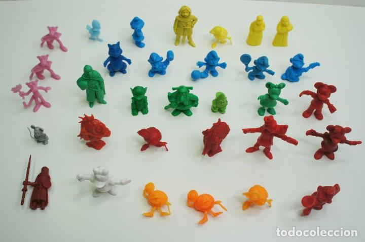 Figuras de goma y PVC: LOTE DE 32 FIGURAS VARIAS DUNKIN . - Foto 2