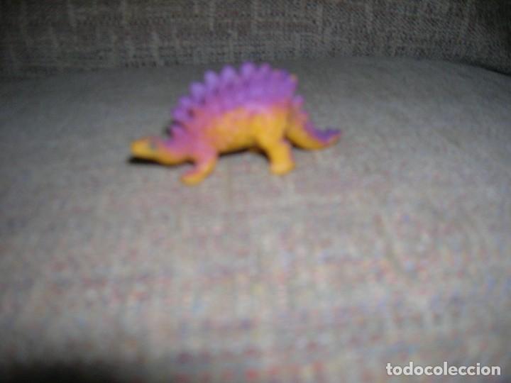 Figuras de goma y PVC: Stegosaurus. Mide 5,5 cm. - Foto 1