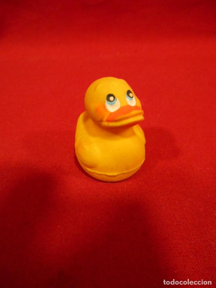 Figuras de goma y PVC: PATITO DE GOMA - Foto 1
