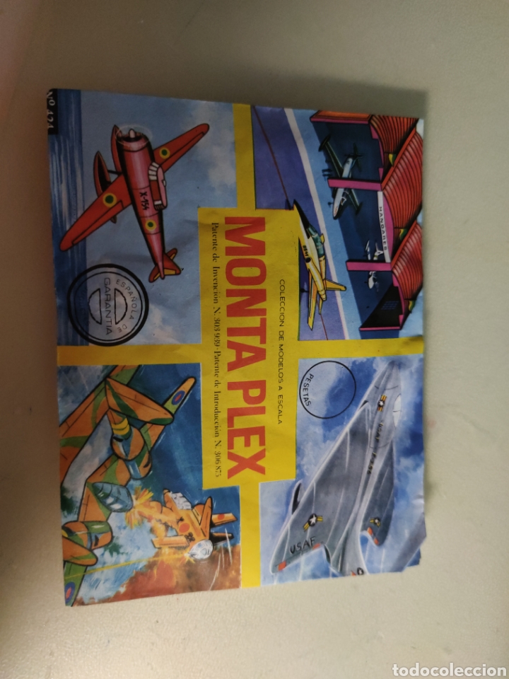 Montaplex aviones a escala cerrado nuevo n° 424. Monta Plex