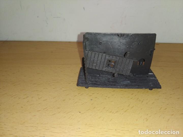 Figuras de goma y PVC: ANTIGUOS EDIFICIOS MONTAPLEX STATION Y RANCHO DE LA PRADERA - Foto 2
