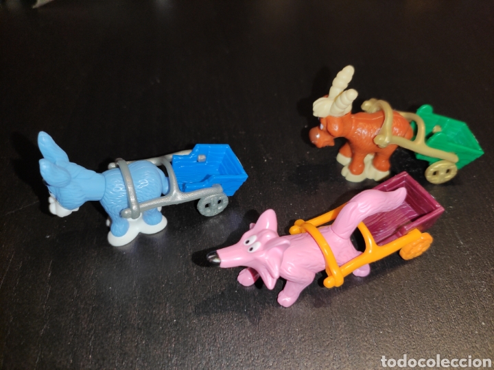 Figuras de Borracha e PVC: kINDER FERRERO 218 animales tirando de carro