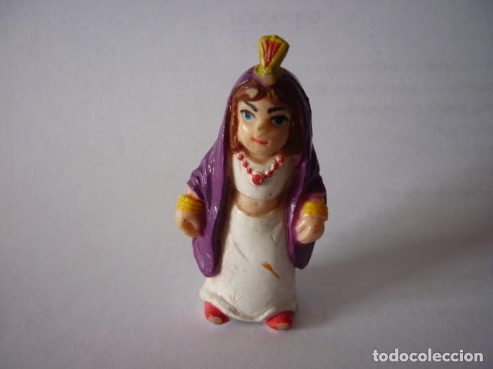 Figuras de goma y PVC: Figura de mujer - 5 cm - Foto 1