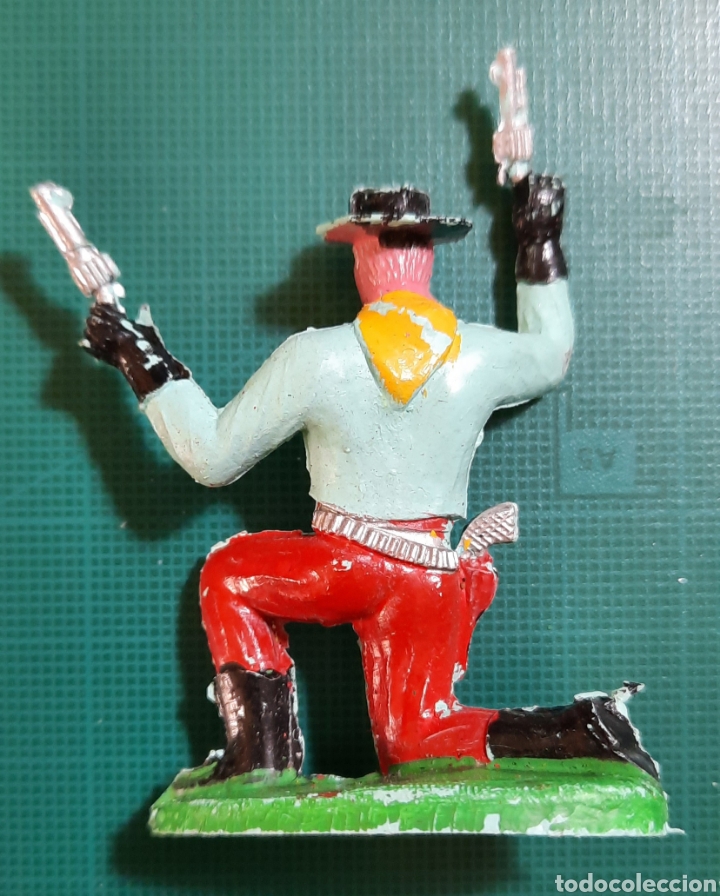 Figuras de goma y PVC: FIGURA / SOTORRES / 6CM. - Foto 2