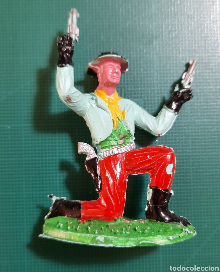 Figuras de goma y PVC: FIGURA / SOTORRES / 6CM. - Foto 1