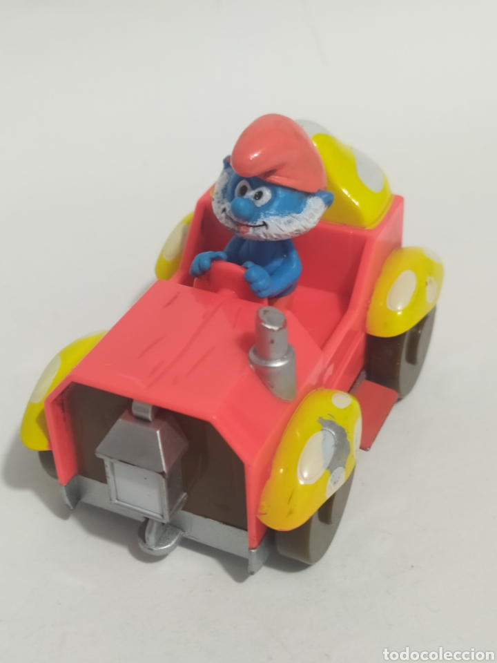 Figuras de Goma y PVC: Coche de juguete . Pitufos. The Smurfs. Mondo Motors. 2011.