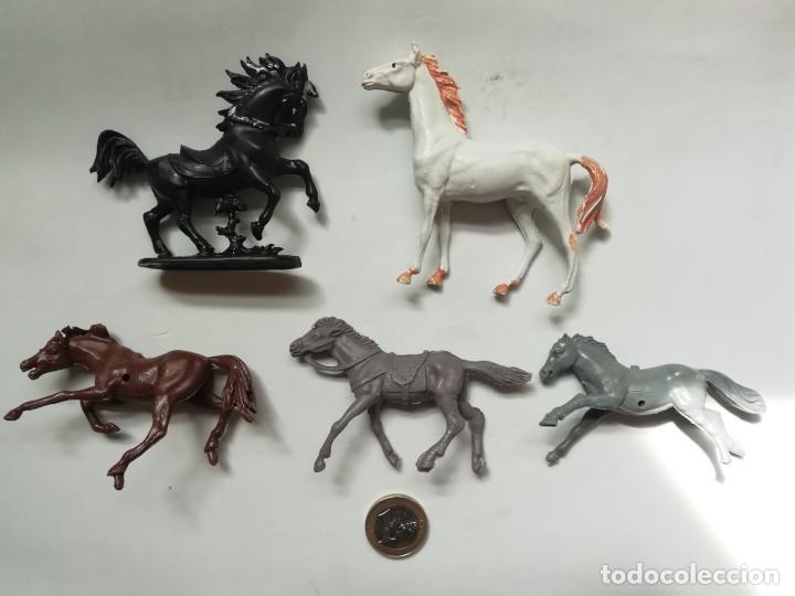 Figuras de Goma y PVC: LOTE DE FIGURAS CABALLOS DE INDIOS Y VAQUEROS ANTIGUOS TIPO COMANSI JECSAN REAMSA LAFREDO