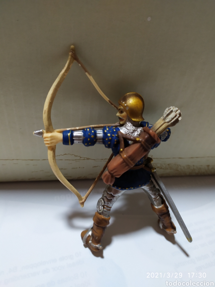 Figuras de goma y PVC: soldado medieval schleich - Foto 2