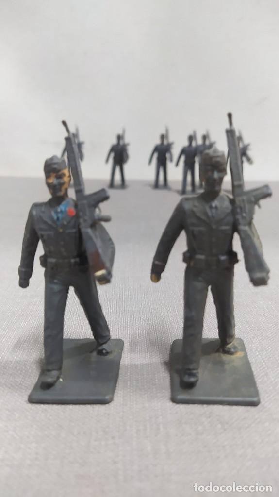 Figuras de Goma y PVC: Desfile de 9 soldados Aviación Reamsa. - Foto 4 - 252151795