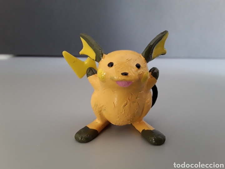 TAKARA TOMY-figuras de PVC de Pokemon Pikachu nuevo Spiderman