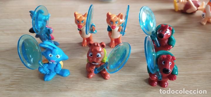 Figuras de goma Kinder: MU&Ntilde;ECOS KINDER SERIE DETECTIVES - Foto 1