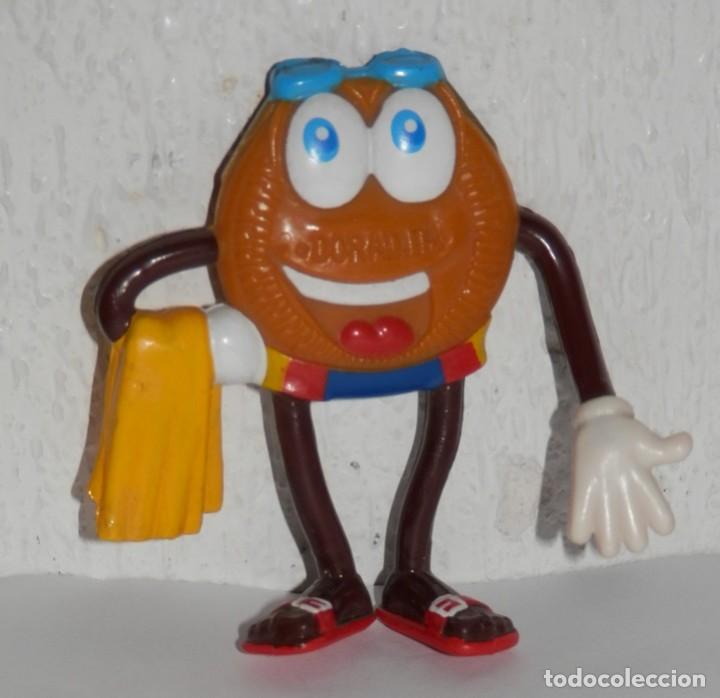 Figuras de goma y PVC: MU&Ntilde;ECO PVC DE LAS GALLETAS DORADA - Foto 1