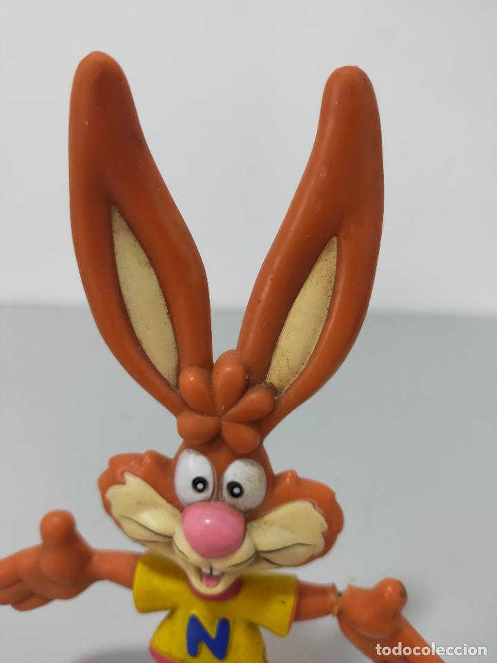 Figuras de goma y PVC: CONEJO NESQUIK - Foto 2