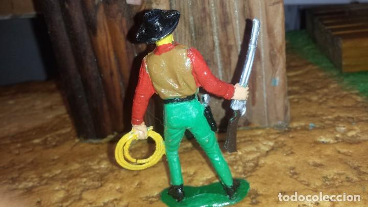 Figuras de goma y PVC: Vaquero de comansi - Foto 2
