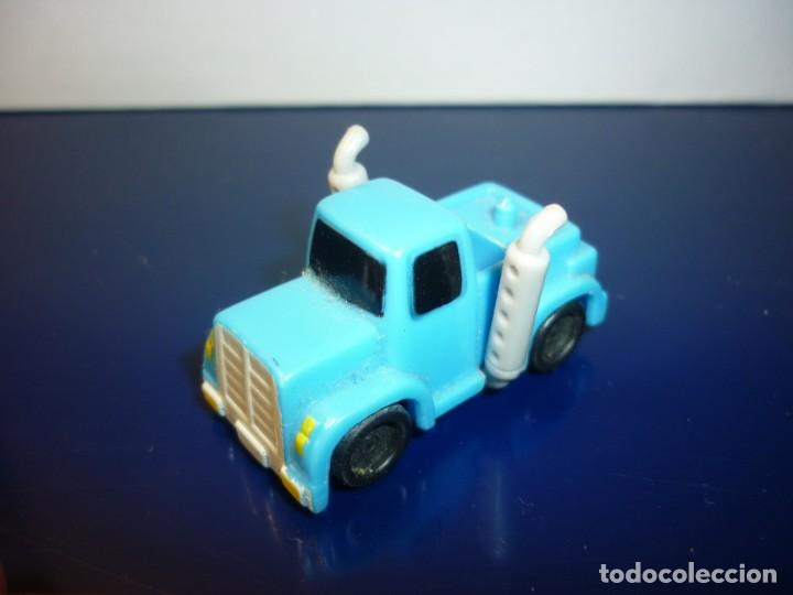 Figuras de goma Kinder: Figura Kinder - coche - Foto 1