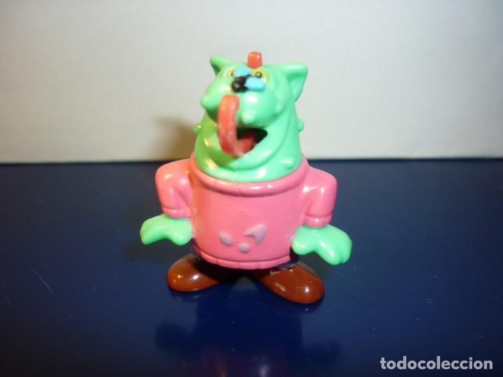 Figuras de goma Kinder: Figura Kinder - perro con mosca - Foto 1