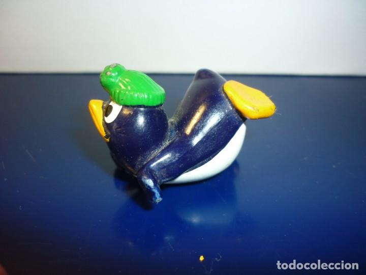 Figuras de goma Kinder: Figura Kinder - ping&uuml;ino - Foto 1