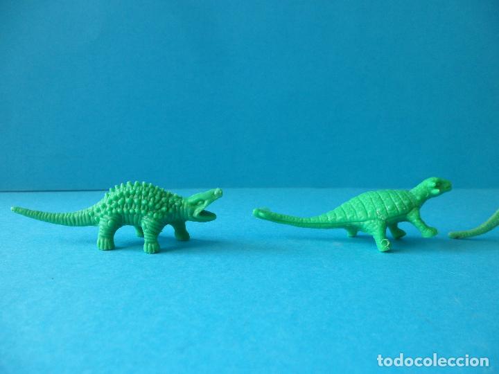 Figuras de Goma y PVC: Lote de Dinosaurios verdes Dunkin - Premium - Foto 9 - 257317585