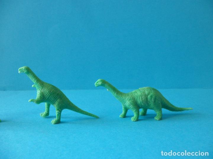 Figuras de Goma y PVC: Lote de Dinosaurios verdes Dunkin - Premium - Foto 12 - 257317585