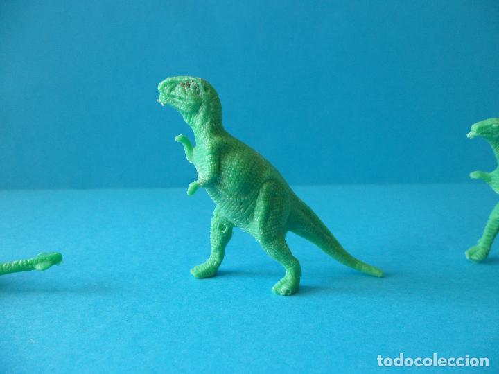 Figuras de Goma y PVC: Lote de Dinosaurios verdes Dunkin - Premium - Foto 13 - 257317585