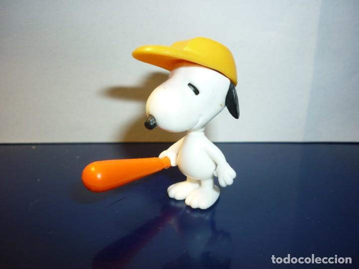 Figuras de goma Kinder: Figura Kinder - Snoopy - Foto 1
