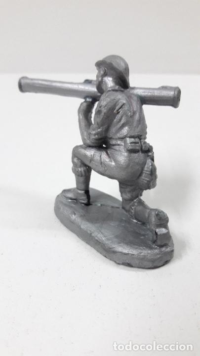 Figuras de goma y PVC: SOLDADO CON LANZAGRANADAS . MONOCOLOR - Foto 5