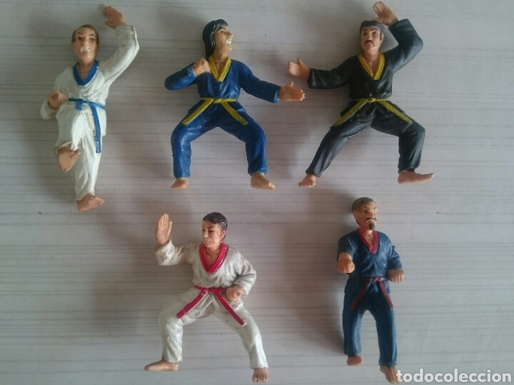 Figuras de Goma y PVC: Lote de 5 Mini Figuras de Acci&oacute;n Goma PVC Kung Fu Judokas Karatekas Judo Karate Made in China