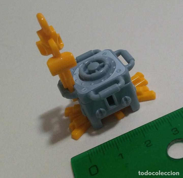 Kinder Figures: caja kinder vv secundario 2020 2021 cofre con llave