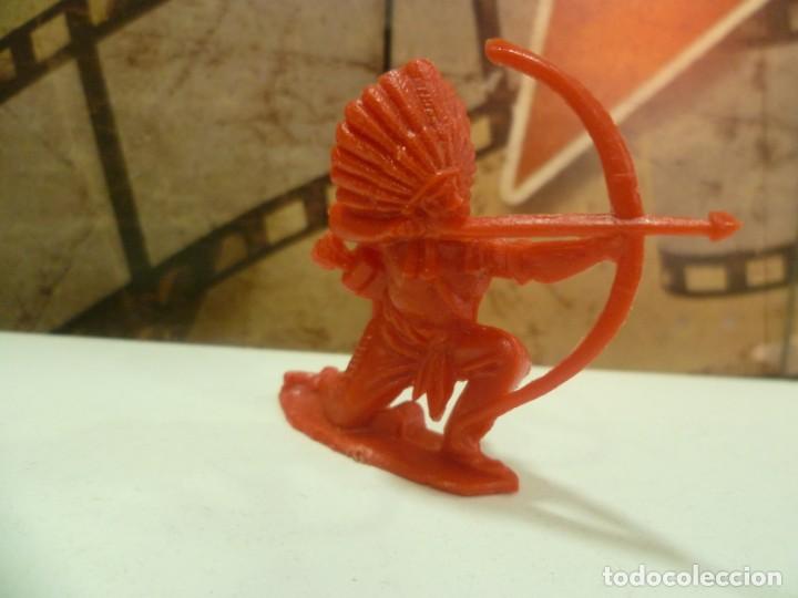 Figuras de goma y PVC: Figura indio con arco - Foto 1