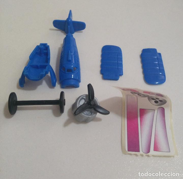 Kinder Figures: kinder avion montable k03 azul vehiculo plane sticker pegatina miniatura