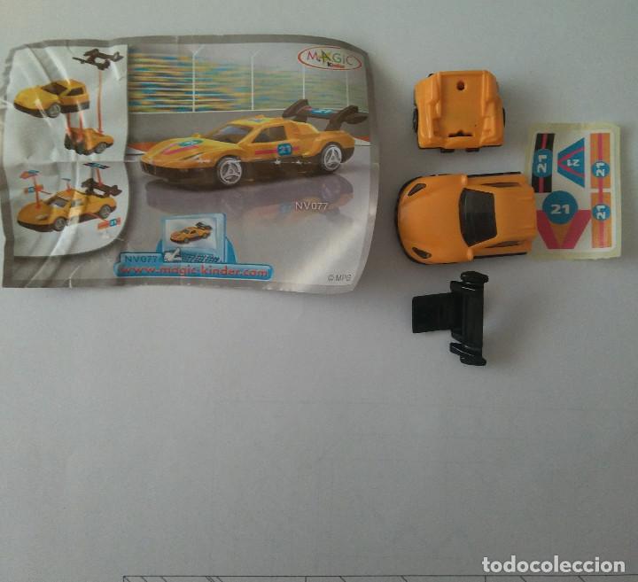 Kinder Figures: coche kinder escala miniatura vehiculo cochecito car nv bpz papel pegatinas stickers