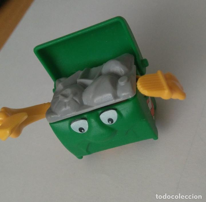 Kinder Figures: kinder antiguo k03 03vertedero basura contenedor montable