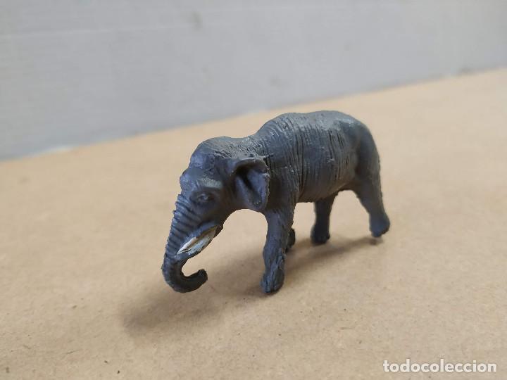 Figuras de goma y PVC: FIGURA DE PL&Aacute;STICO ELEFANTE COMANSI - Foto 2