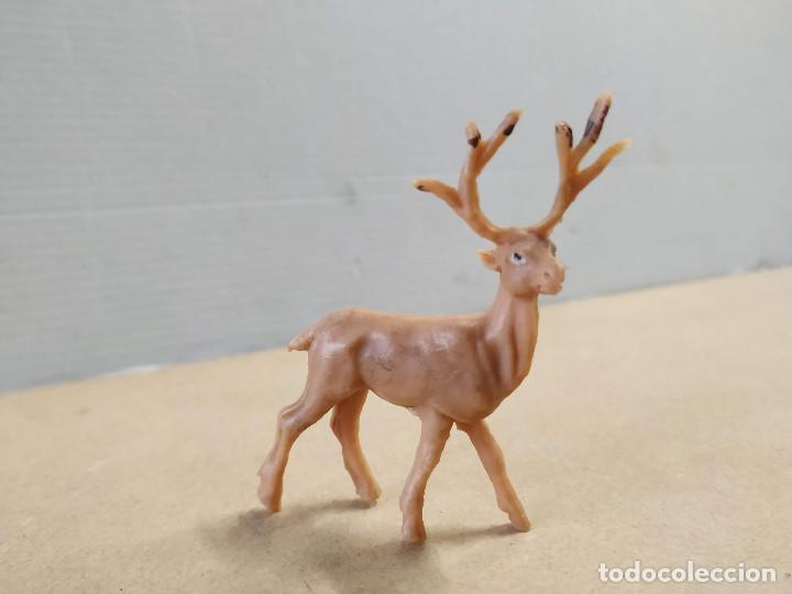 Figuras de goma y PVC: FIGURA DE PL&Aacute;STICO CIERVO COMANSI - Foto 1
