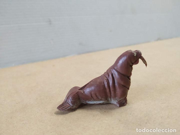 Figuras de goma y PVC: FIGURA DE PL&Aacute;STICO MORSA PECH - Foto 2