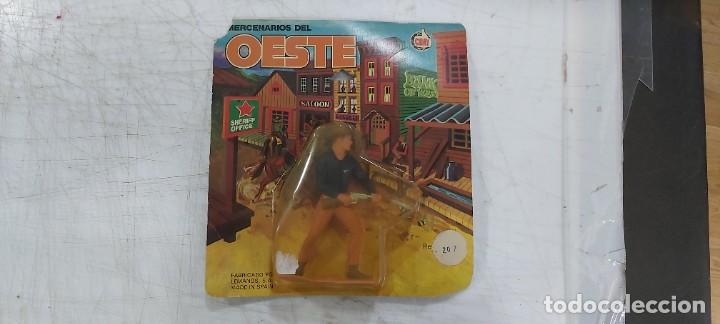 Rubber and PVC Figures: ANTIGUA FIGURA MERCENARIOS DEL OESTE GUAY