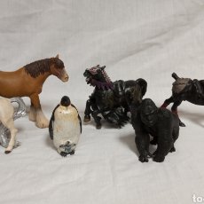 Figuras de Goma y PVC: LOTE 6 FIGURAS PLÁSTICO MARCA PAPO , ANIMALES, CABALLOS, UNICORNIO, PINGÜINO, GORILA. Lote 263939550